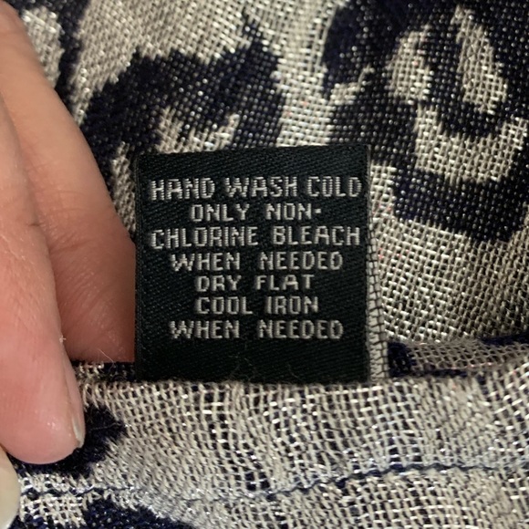 Cajon Infinity Scarf Birds on Branches - Picture 5 of 5